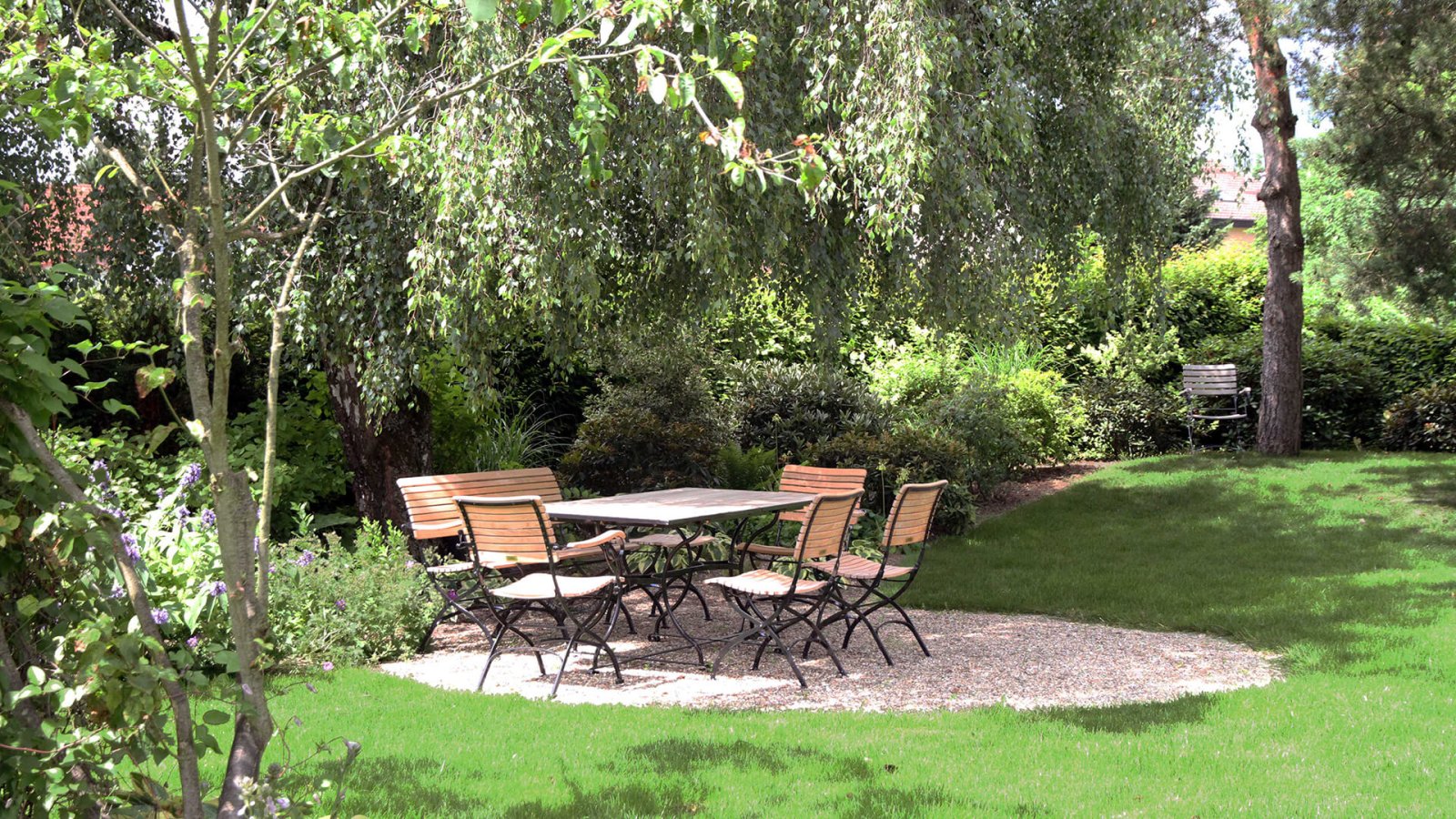 4_Romantischer_Garten_zum_Traeumen7_Laufband